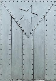 Blindaje, fibra de vidrio, 2017 (col. privada)