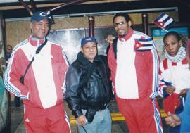 Con los campeones olimpicos Teofilo Stevenson, Javier Sotomayor y Ana Fidelia Quirot, Argentina 2005.