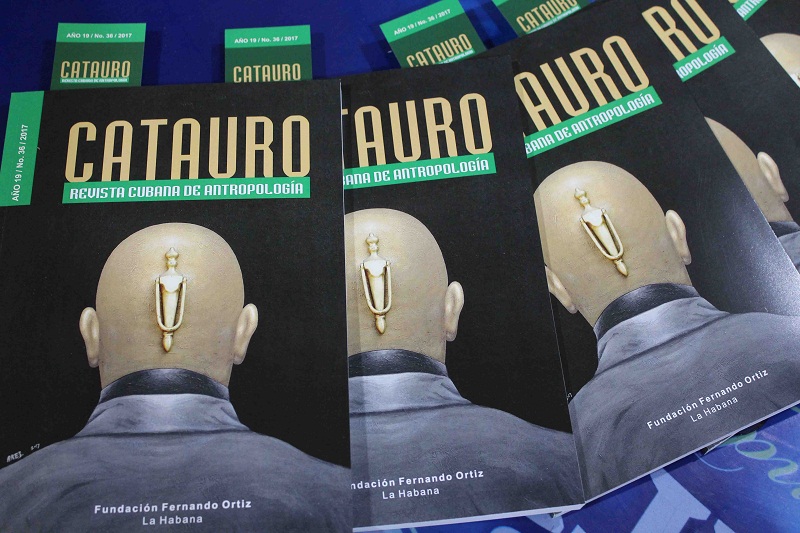 Portada de la revista Catauro.